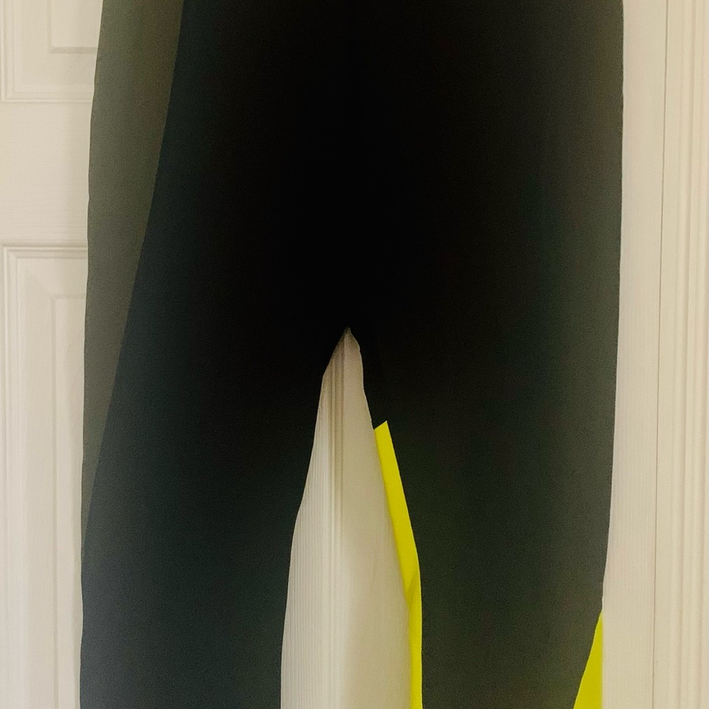 Athleta asymmetrical colorblock tights, Size M